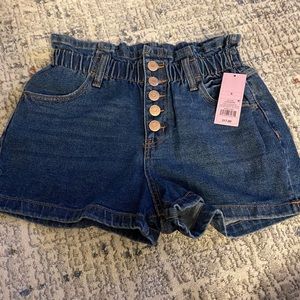 Women shorts!